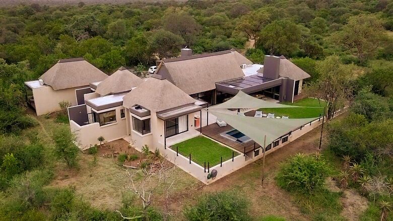 Bush House Zandspruit - Hoedspruit, South Africa