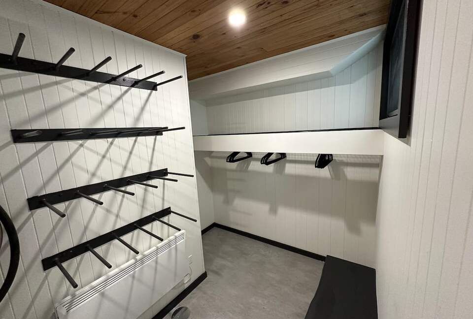 The ultimate mountain escape … for Snow or MTB... with Finnish Sauna - Falls Creek, Australia