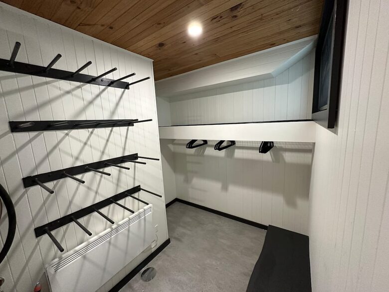 The ultimate mountain escape … for Snow or MTB... with Finnish Sauna - Falls Creek, Australia