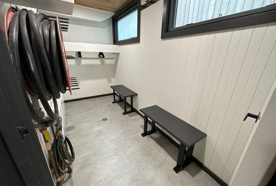 The ultimate mountain escape … for Snow or MTB... with Finnish Sauna - Falls Creek, Australia