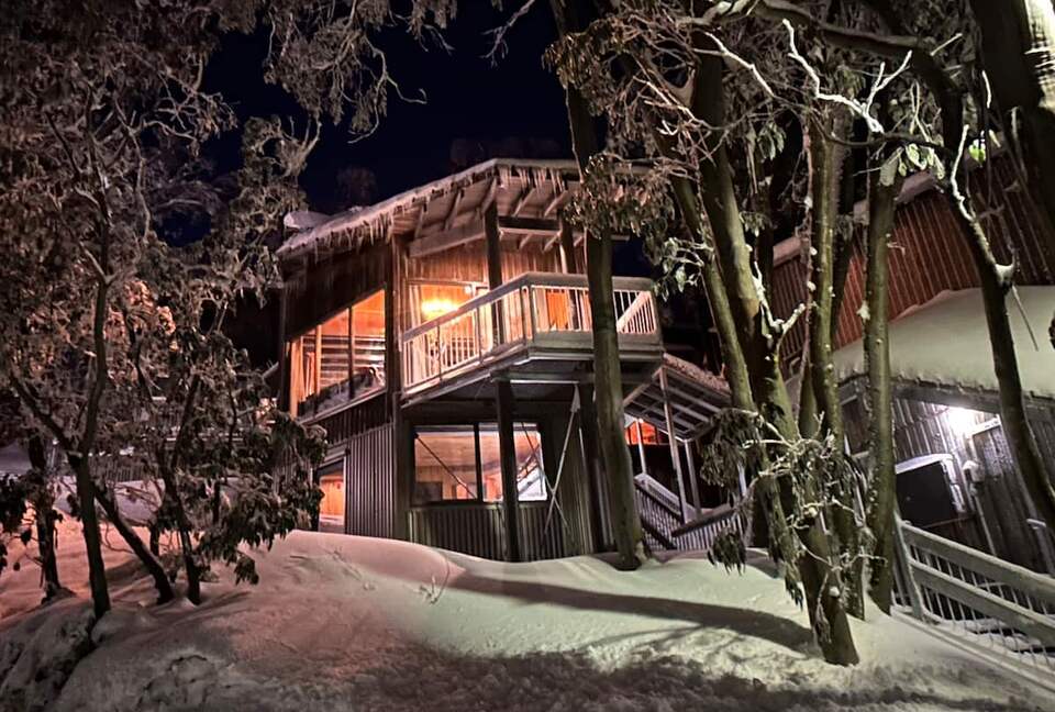 The ultimate mountain escape … for Snow or MTB... with Finnish Sauna - Falls Creek, Australia