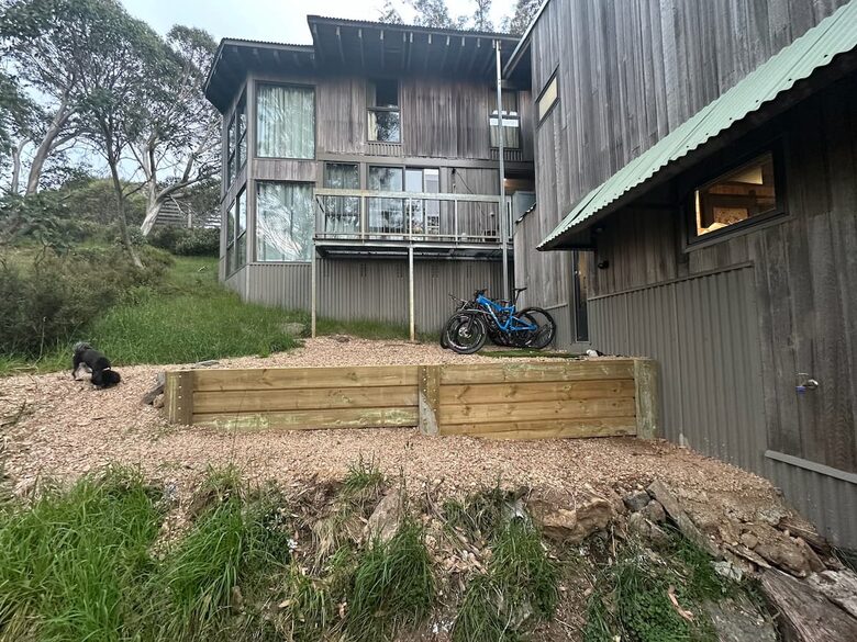 The ultimate mountain escape … for Snow or MTB... with Finnish Sauna - Falls Creek, Australia