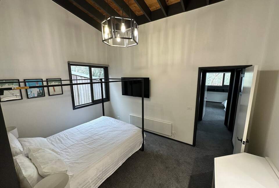 The ultimate mountain escape … for Snow or MTB... with Finnish Sauna - Falls Creek, Australia