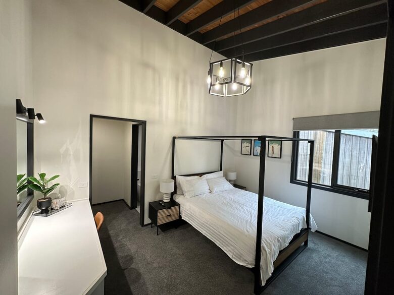 The ultimate mountain escape … for Snow or MTB... with Finnish Sauna - Falls Creek, Australia