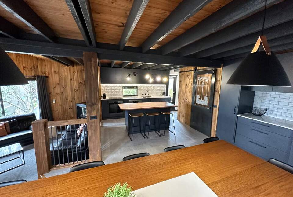 The ultimate mountain escape … for Snow or MTB... with Finnish Sauna - Falls Creek, Australia