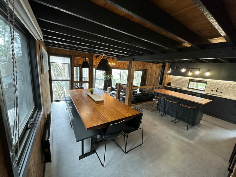 The ultimate mountain escape … for Snow or MTB... with Finnish Sauna - Falls Creek, Australia