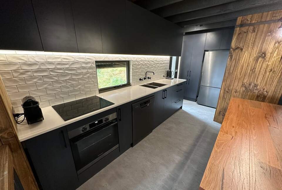 The ultimate mountain escape … for Snow or MTB... with Finnish Sauna - Falls Creek, Australia