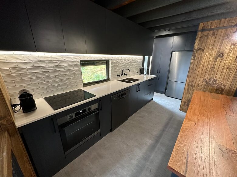 The ultimate mountain escape … for Snow or MTB... with Finnish Sauna - Falls Creek, Australia