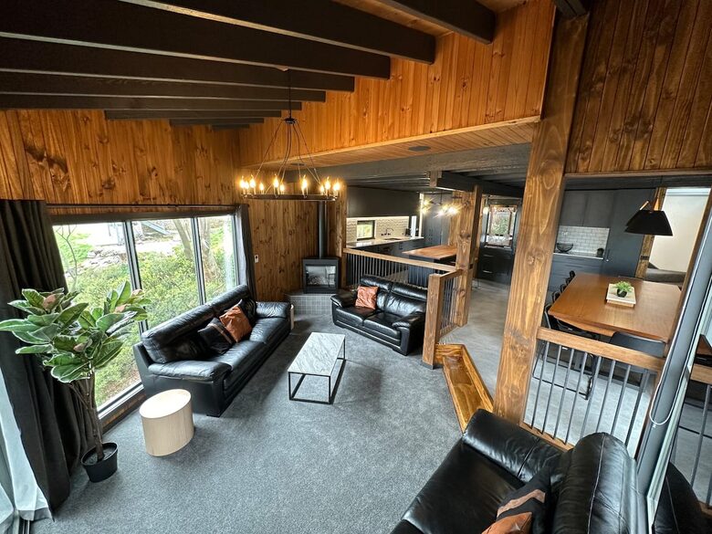 The ultimate mountain escape … for Snow or MTB... with Finnish Sauna - Falls Creek, Australia