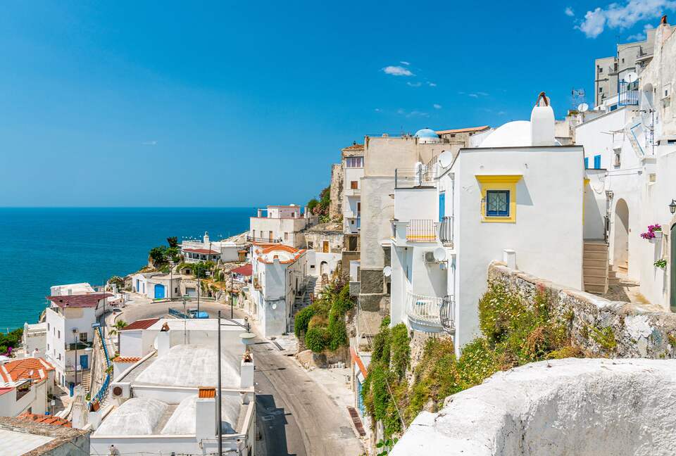 Quiet Coastal Apartment Among Peschici’s White Lanes - Peschici, Italy