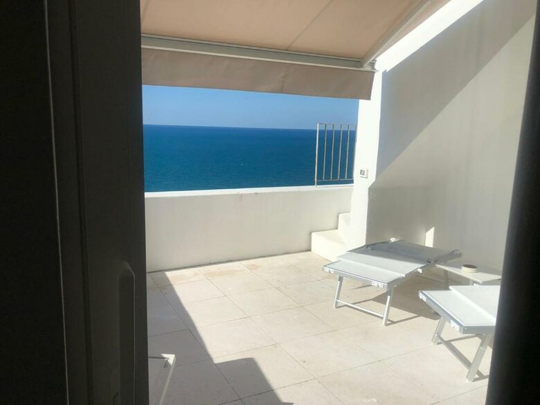 Quiet Coastal Apartment Among Peschici’s White Lanes - Peschici, Italy