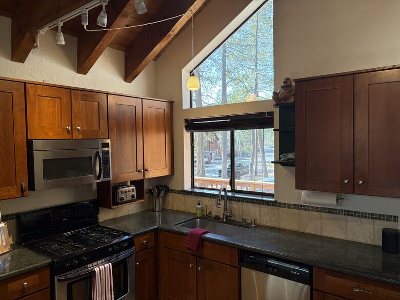 Forest Glen Mountain Retreat in Squaw/Palisades - Olympic Valley, California