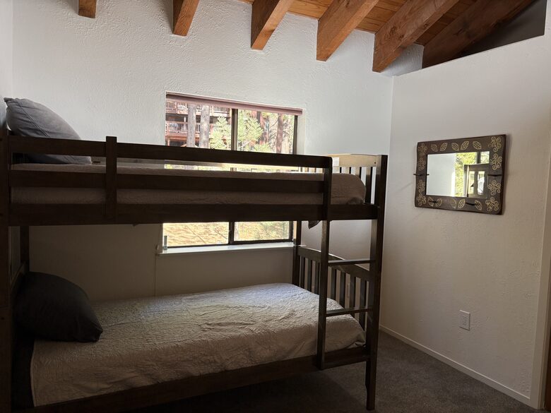 Forest Glen Mountain Retreat in Squaw/Palisades - Olympic Valley, California