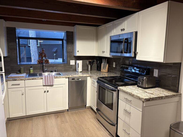 Forest Glen Mountain Retreat in Squaw/Palisades - Olympic Valley, California