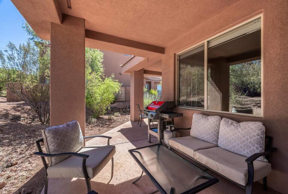 Gated Entrada Country Club Townhouse w/Shared Pool - Santa Clara, Utah