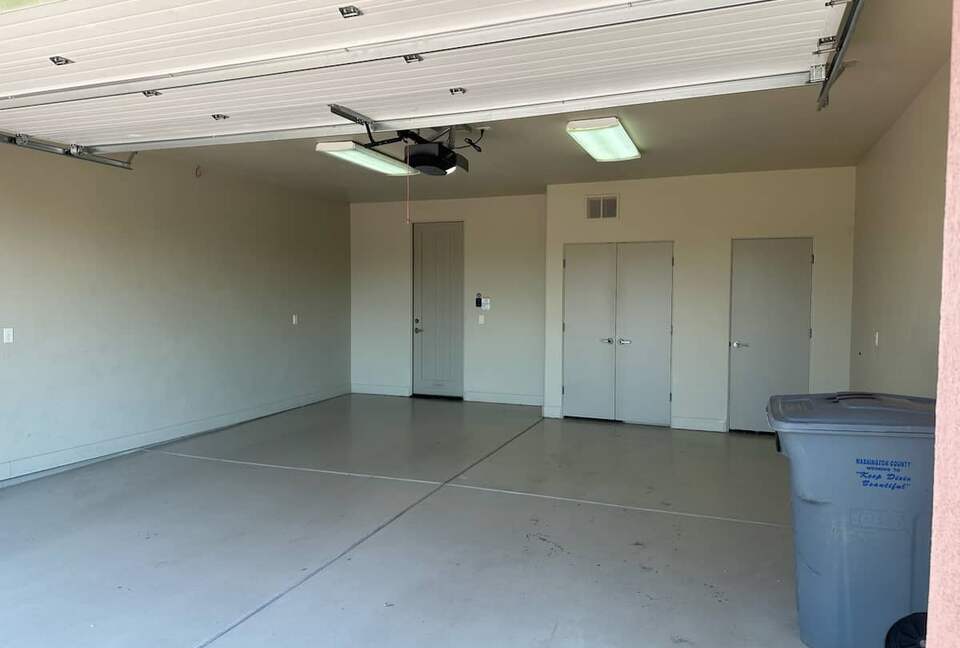 Gated Entrada Country Club Townhouse w/Shared Pool - Santa Clara, Utah