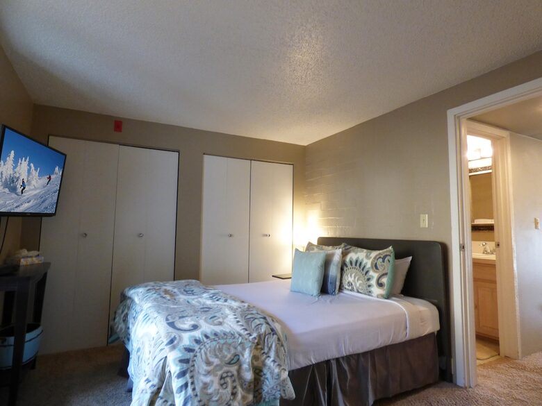 Elegant Ski Time Square Condo with Mountain Views - Steamboat Springs, Colorado