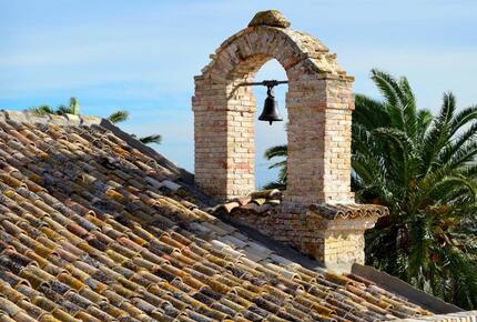 A Room in a 17th-Century Masseria - San Severo, Italy
