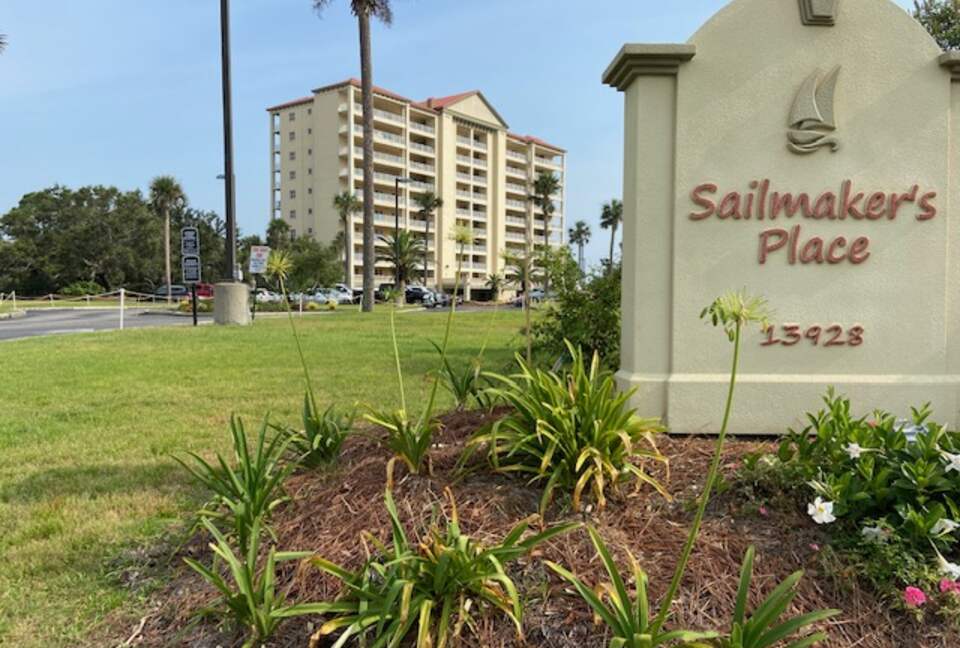 Relaxed Penthouse Coastal Condo at Sailmaker Place - Pensacola, Florida