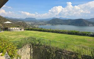 Pent Garden with lake view