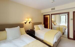 Vail Ski-in Ski-out Condo - Vail, Colorado