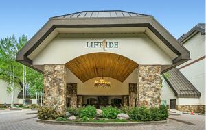 Vail Ski-in Ski-out Condo - Vail, Colorado