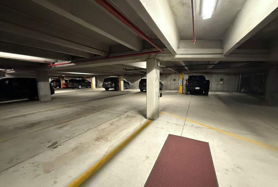 Vail Ski-in Ski-out Condo - Vail, Colorado