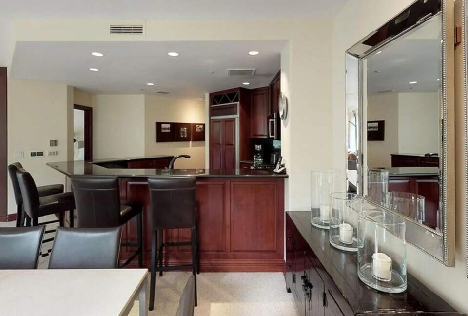 Vail Ski-in Ski-out Condo - Vail, Colorado