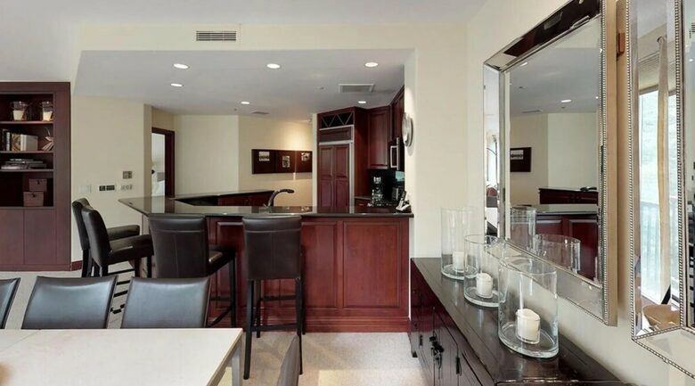 Vail Ski-in Ski-out Condo - Vail, Colorado