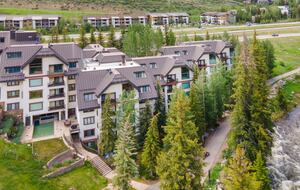 Vail Ski-in Ski-out Condo - Vail, Colorado