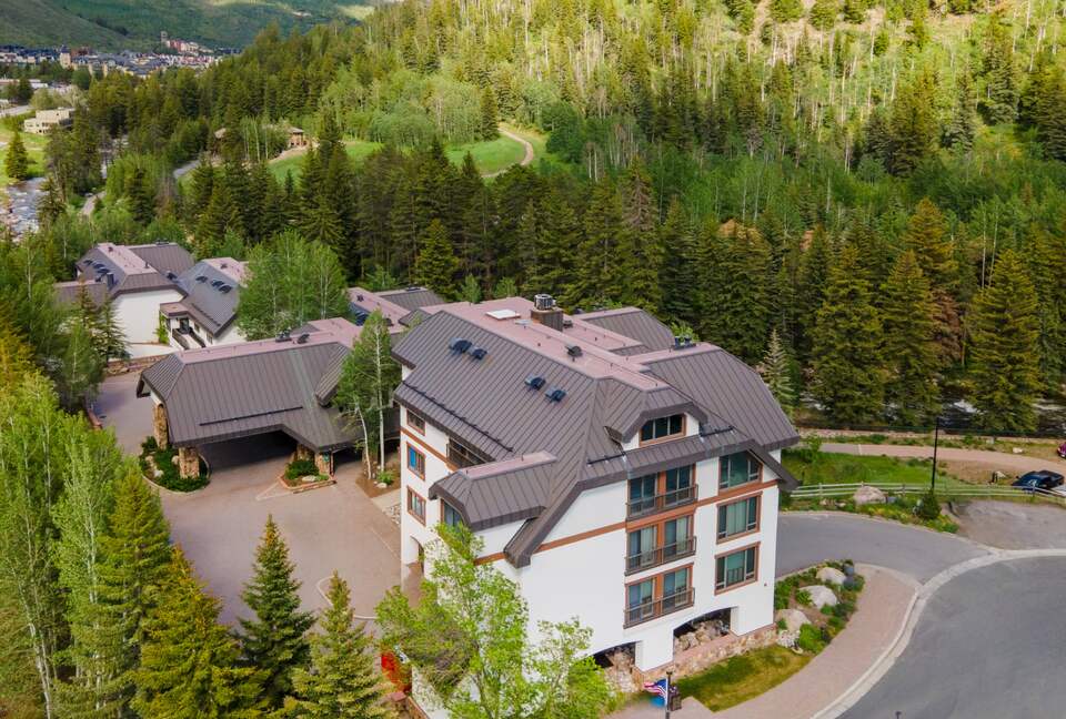 Vail Ski-in Ski-out Condo - Vail, Colorado