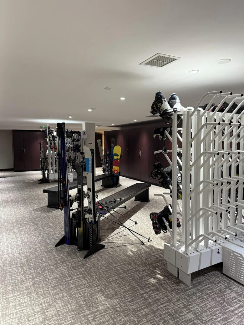 Vail Ski-in Ski-out Condo - Vail, Colorado