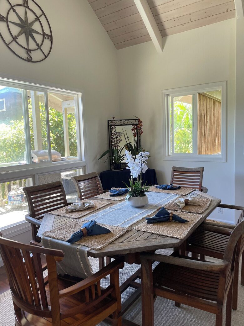 Ocean View Retreat Steps from the Beach - Captain Cook, Hawaii