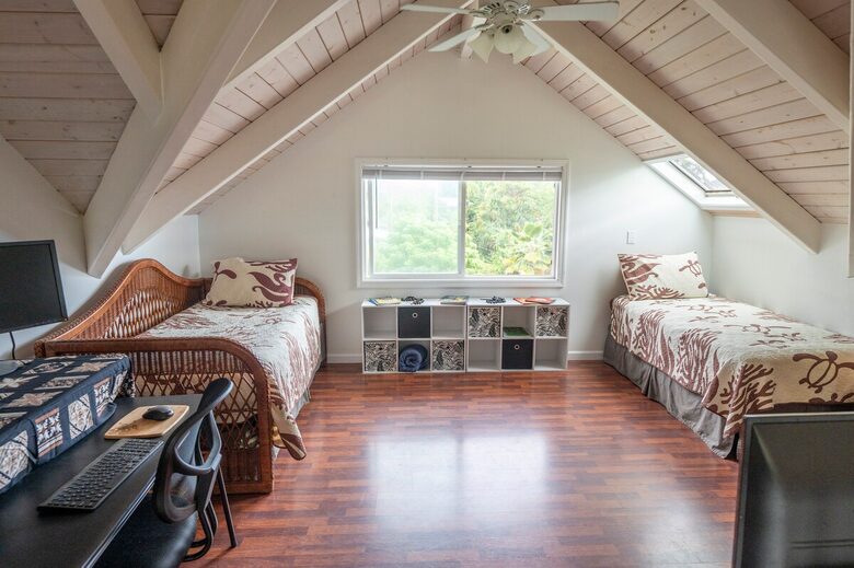 Ocean View Retreat Steps from the Beach - Captain Cook, Hawaii