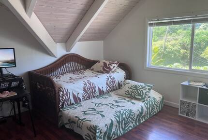 Ocean View Retreat Steps from the Beach - Captain Cook, Hawaii