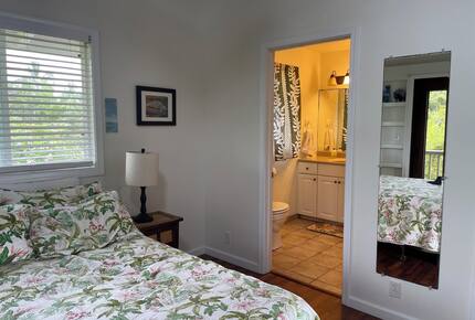 Ocean View Retreat Steps from the Beach - Captain Cook, Hawaii