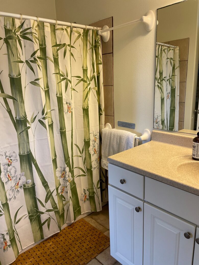 Ocean View Retreat Steps from the Beach - Captain Cook, Hawaii