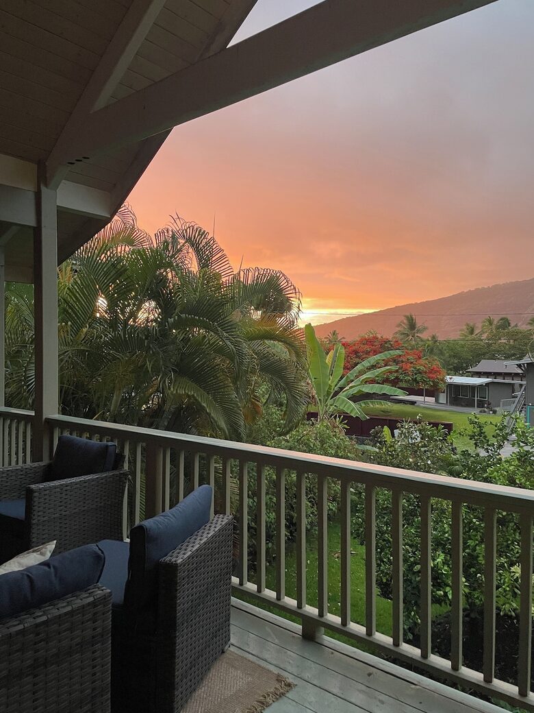 Ocean View Retreat Steps from the Beach - Captain Cook, Hawaii