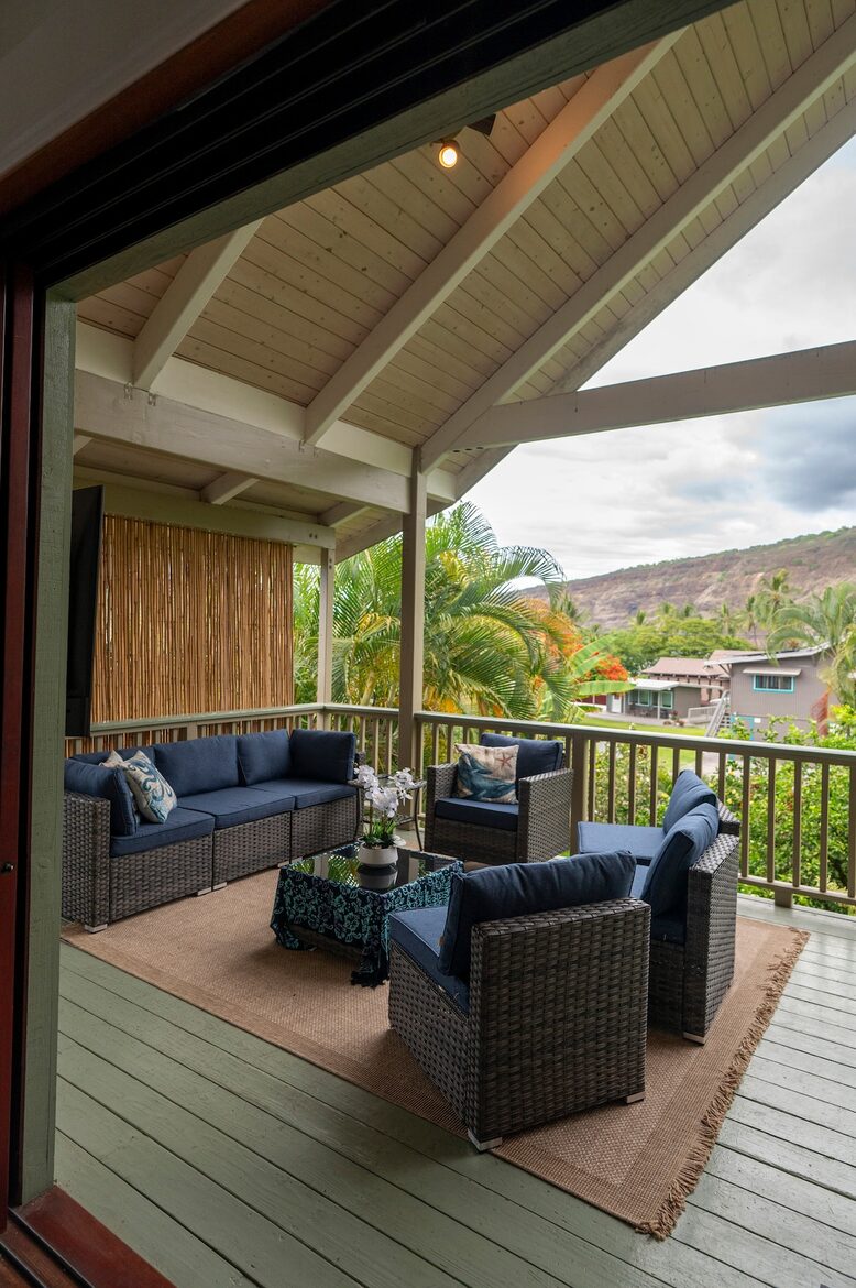 Ocean View Retreat Steps from the Beach - Captain Cook, Hawaii