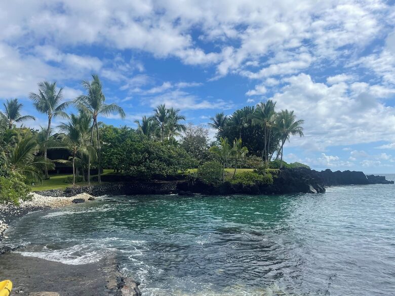 Ocean View Retreat Steps from the Beach - Captain Cook, Hawaii