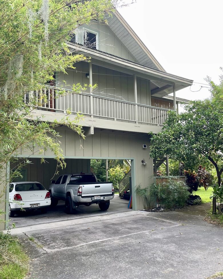Ocean View Retreat Steps from the Beach - Captain Cook, Hawaii