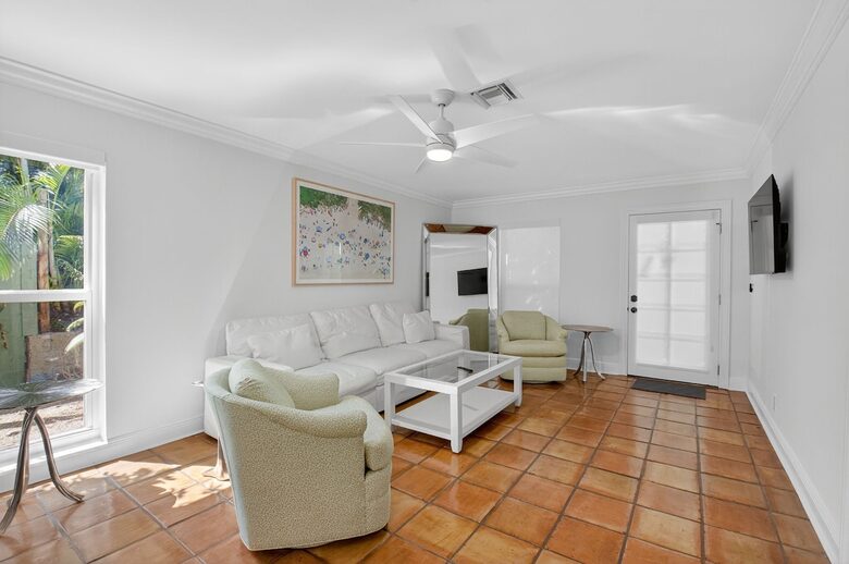 Stylish Coastal Bungalow Minutes from the Ocean - Delray Beach, Florida