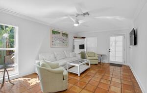 Stylish Coastal Bungalow Minutes from the Ocean - Delray Beach, Florida