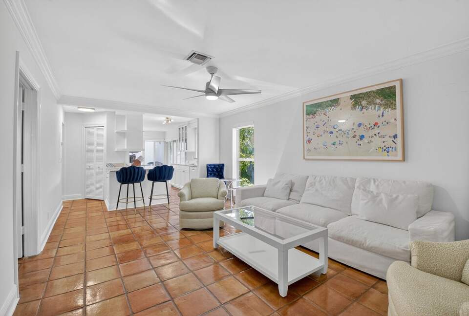 Stylish Coastal Bungalow Minutes from the Ocean - Delray Beach, Florida