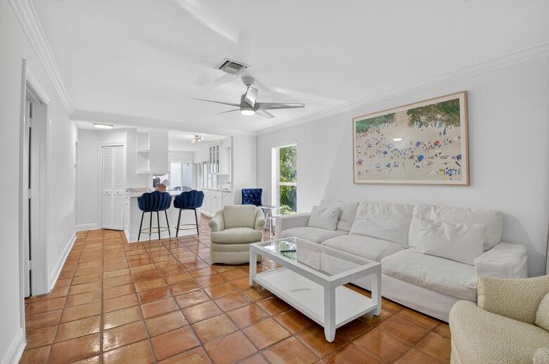 Stylish Coastal Bungalow Minutes from the Ocean - Delray Beach, Florida