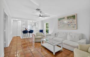 Stylish Coastal Bungalow Minutes from the Ocean - Delray Beach, Florida