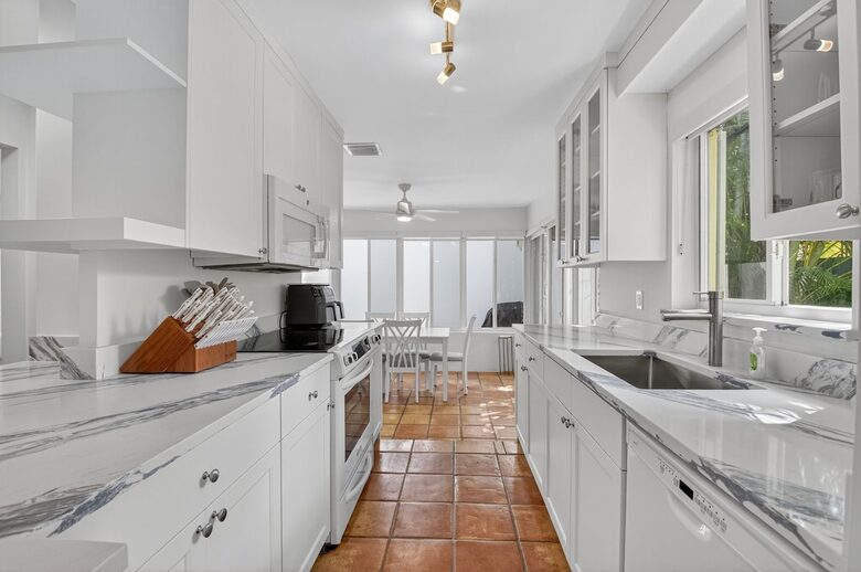 Stylish Coastal Bungalow Minutes from the Ocean - Delray Beach, Florida