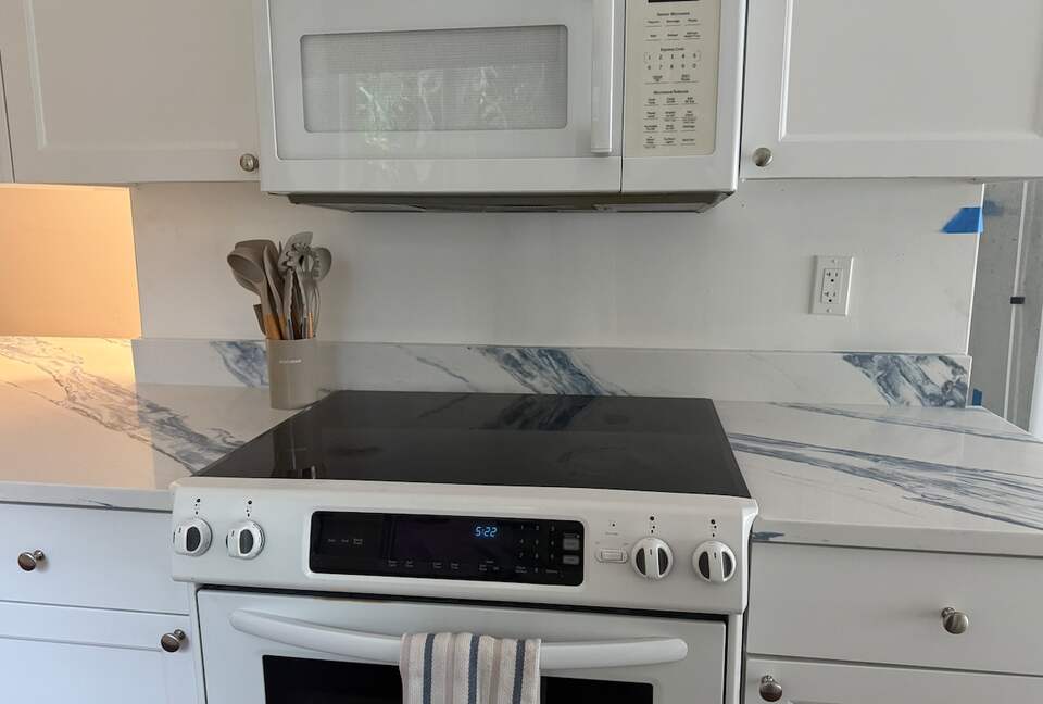 Stylish Coastal Bungalow Minutes from the Ocean - Delray Beach, Florida