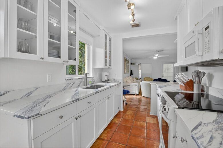 Stylish Coastal Bungalow Minutes from the Ocean - Delray Beach, Florida