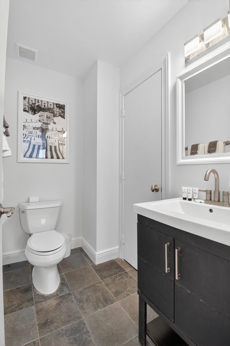 Stylish Coastal Bungalow Minutes from the Ocean - Delray Beach, Florida